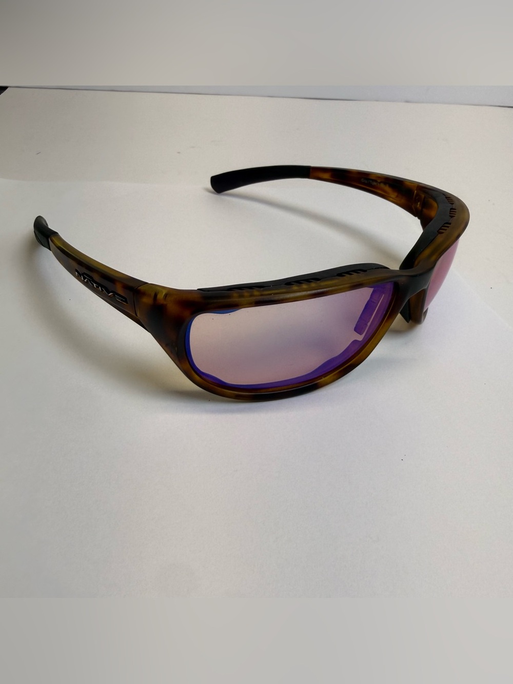 NATIVE Eyewear Low Ryder Tigers Eye Sunglasses Polarized Made In Italy READ DESC